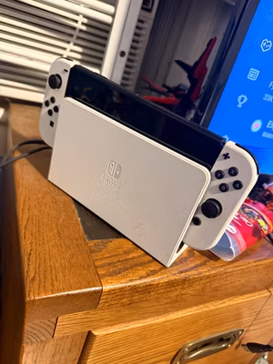 Nintendo Switch OLED Model 64GB White Joy-Con Console w/ Dock & Grip (USED)