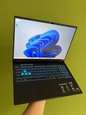Rtx 5070 - ASUS TUF Gaming A16 Laptop - AMD Ryzen 9 270 - RAM 32 GB - SSD 1TB