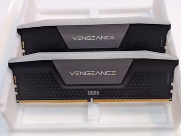 CORSAIR Vengeance RGB 32GB (2 x 16GB) DDR5 6400 CMH32GX5M2N6400C36