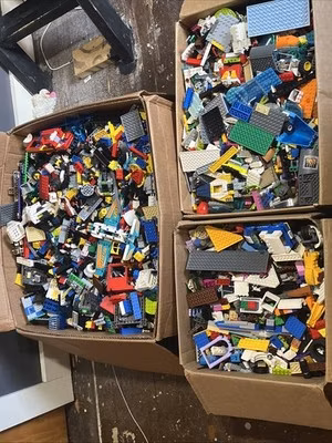 1lb Of Lego Bricks - Incomplete Sets, Pieces, Parts, Bricks, & More - READ DESC