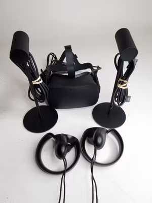 Oculus Rift CV1 VR Headset Controllers Sensors Bundle