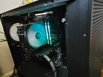 Gaming Computer/Desktop/PC 6600 XT, 2TB SSD, 16GB DDR4, Intel i5