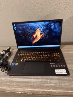 Acer Nitro V ANV15-51 15.6'' Intel Core i5-13420H 2.1GHz 8GB.RTX 4050 Win 11