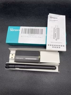 SONOFF Zigbee 3.0 Smart Home Hub USB Dongle Plus-E Gateway,Universal USB Gateway