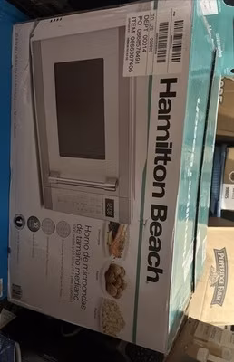 Hamilton EM0P042YJ-P0HA00 Beach 1.1 cu ft Countertop Microwave Oven in White and