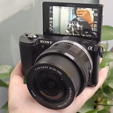 SONY Alpha a5000 Black Mirrorless Digital Camera w/16-50mm Lens English 90%NEW
