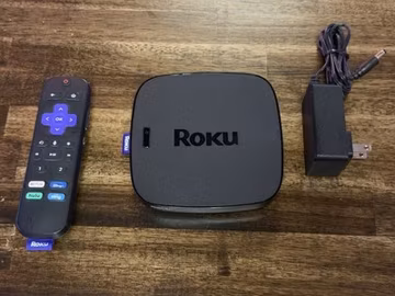 Roku 4670R Ultra 4K/HD/HDR Streaming Media Player. New. Private Listening