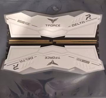 TeamGroup T-Force Delta RGB DDR5 32GB (2x16GB) 5200MHz CL40 Desktop RAM