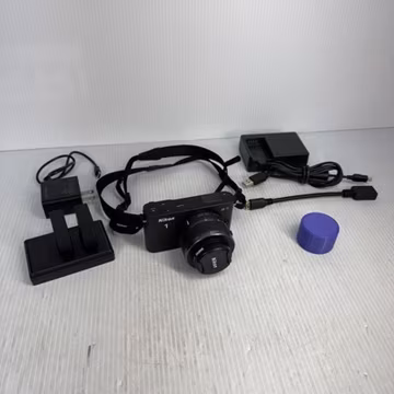 Nikon 1 J2 10.1MP Mirrorless Camera w/ 10-30mm Lens & Extras - FULLY TESTED