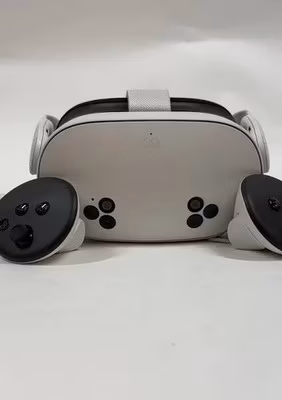 Meta Quest 3S VR Headset 128GB White With Controllers