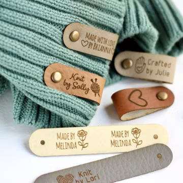 Custom knitting tags - Set of Personalized faux leather labels for knitted, handmade or crochet with custom name and Snaps - Size 2.85x0.55"