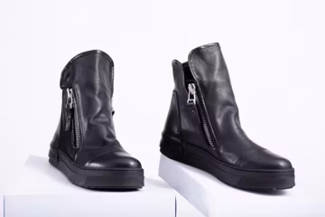 Black genuine leather sneakers/extravagant genuine leather sneakers/woman genuine leather sneakers