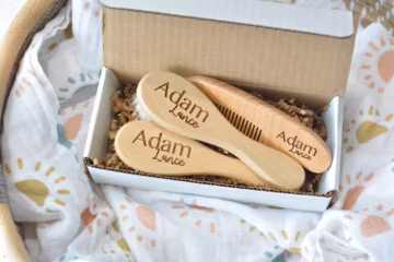Set of 3 Personalized Baby Hair Brush and Comb Newborn Baby Shower Gift, Custom Wooden Engraved Keepsake for Girl or Boy, Bath Beauty