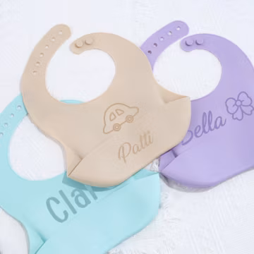 Personalized Engraved Silicone Bib/ Silicone Bib with Collection Pocket for Babies and Toddlers /Ideal as a Gift for Birth Baptism Birthday