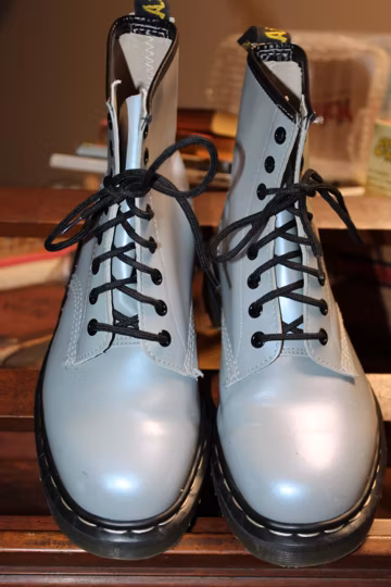 Vintage Doc Marten pearlescent gray boots, made in England, UK 7 US women 9 US men 8