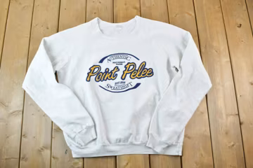 Vintage 1990s point Pelee Crewneck Sweatshirt / 90s Crewneck / Souvenir Sweater / Streetwear / Travel And Vacation
