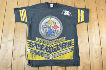 Vintage 1995 Pittsburgh Steelers All Over Print NFL Graphic T-Shirt / Made In USA / Single Stitch / NFL Aop / 90s Streetwear / Sportswear
