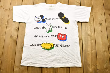 Vintage 90's Mickey Mouse Disney Graphic T-shirt / Disney / Peter Pan / Single Stitch / Rare Vintage / Vintage T-shirt / Made In USA