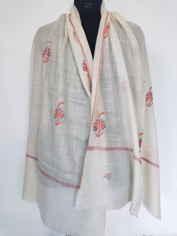 Handcrafted Ivory Kashmiri Pashmina Shawl: Sozni Embroidered Scarf