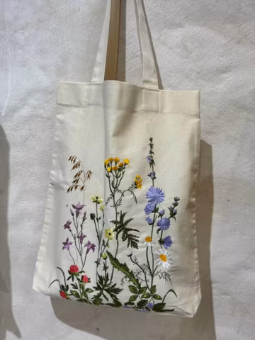Embroidered Linen Tote Bag: Botanical Floral Design