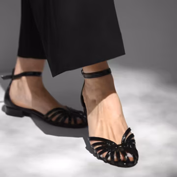 Black Leather Mary Jane Flats – Handmade Vintage Ballet Shoes for Women