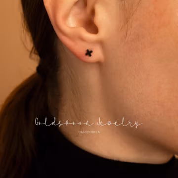 X shaped everyday earrings - Black studs - Minimalist jewelry - EDEN EARRINGS