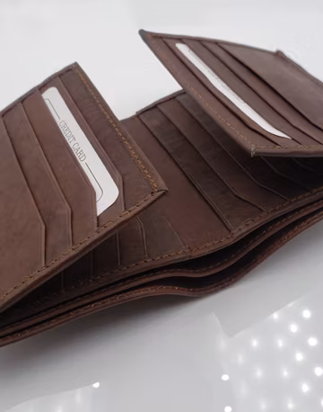 AG Wallets Men's Cowhide Leather European Bifold Multi Card Hipster 2 ID Window