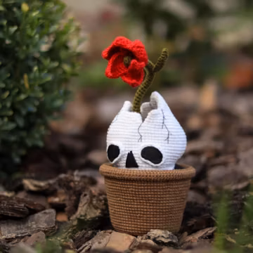 Crochet Skull Halloween PATTERN | Amigurumi | Flower in skull | Crochet plant