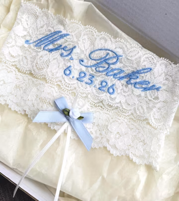 Wedding Garters,Bride Garters for Wedding day ,Custom Mrs Monogrammed Garters,Bride Garter.Personalized Bridal Lace,custom color garter set