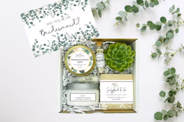 Bridesmaid Proposal Gift Box – Succulent, Soy Candle & Spa Set