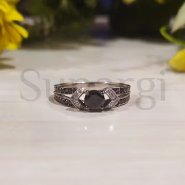 1.3 Ct Round Cut Black Sapphire Rings, Beautiful Solitaire Design Split Shank Wedding Engagement Ring for Women Two Tone Gold Finish Silver