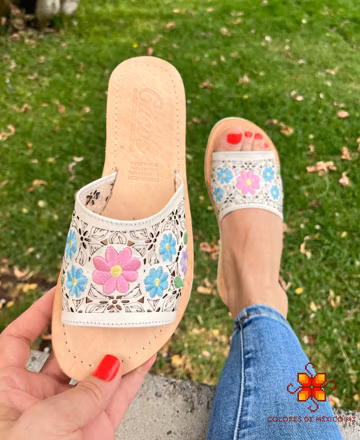 Mexican huarache sandals, Leather sandals, Mexican Shoes, Mexican Style, leather shoes, handmade sandal, mexican shoes, embroidered sandals
