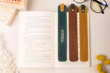 Leather Bookmark, Personalized Leather Bookmark, Gifts for readers, Gift for Book Lover, Custom Leather Bookmark, Wedding Gifts