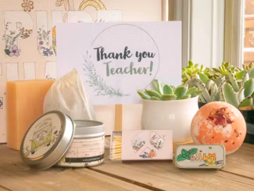 Thank You Gift for Mentor. Teacher Gift. Succulent Gift Box. Spa Gift Box with Relaxing Cozy Candle. Good Vibes Only.