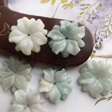 Carved Flower Jadeite Jade Bead: Natural Green Gemstone (22mm-25mm)