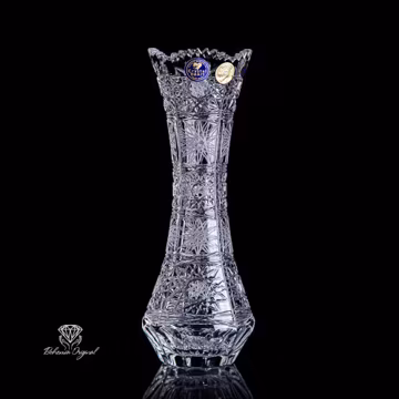 Elegant Crystal Handcut Vase H 255mm
