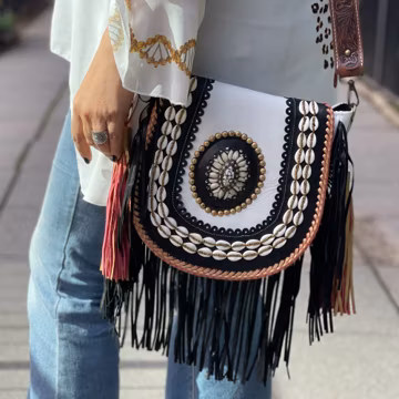 Chic Western Crossbody Bag With Handmade Leather Fringe