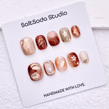 Golden Flower Handmade Press On Nails: Orange Tie Dye, Short Round