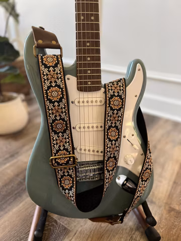 Retro Style Brown Floral Guitar Strap, Customized Genuine Leather, Adjustable Strap for Acoustic, Electric or Bass Guitars, Musician Gift