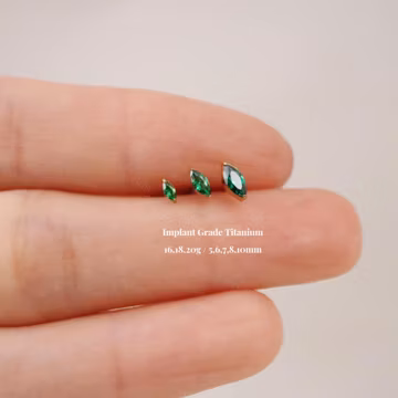 Titanium Emerald Marquise Threadless Push Pin Labret, 3mm 4mm 5mm Cz Flat Back Earring, Cartilage Stud, Tragus Conch Helix Stud, 16G 18G 20G