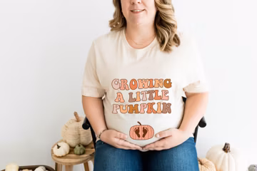 Pumpkin Halloween Maternity Shirt, Funny Pregnancy Announcement 2025 Spooky Pregnant Costume New Mommy Fall Mama to Be Gift Comfort Colors®