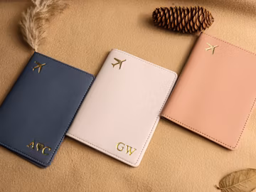 Personalized Leather Passport Holder,Passport Cover,Wedding Best man Bridesmaid Groomsman Gift Wedding Travel Gift,Couples Gift,Gift for Dad