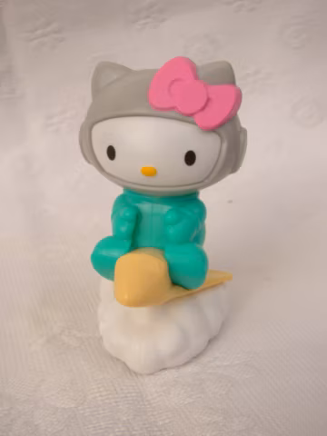 McDonalds Hello Kitty Figurine, plastic toy from Happymeal, Sanrio 2016, used, 76', 16'
