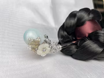 Moon stone Handcrafted Korean Binyeo "tri-Pearl" | Traditional Hairpin with Moon stone | Elegant Korean Hair Accessory