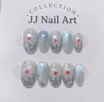 Handmade White Lilies Ombre Press On Nails: Reusable Set