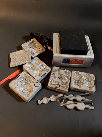Mattel thing maker oven with rare creeple people set molds. Complete set of 13 pieces.