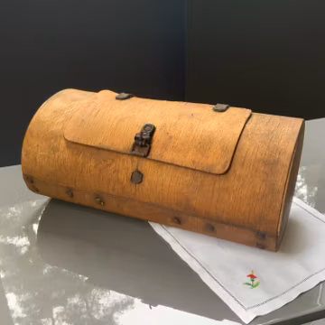 Antique Wood Veneer Suitcase: Shabby Chic Farmhouse Prop