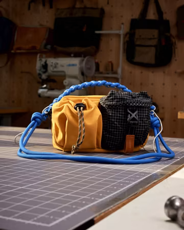 Mini Messenger Bag, Small Crossbody Bag for Travel and Daily Use