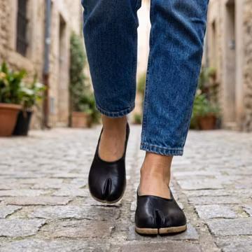 Women's Barefoot Flat Ballet Tabi Shoes ASPHALT-BLACK CRAZY Leather Split-Toe, Comfort & Style: Handmade, Ballerinas