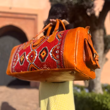 Moroccan Kilim Travel Bag, carpet bag, Weekender Bag for Woman, Boho western travel bag, carpet overnight bag, kilim overnight bags.